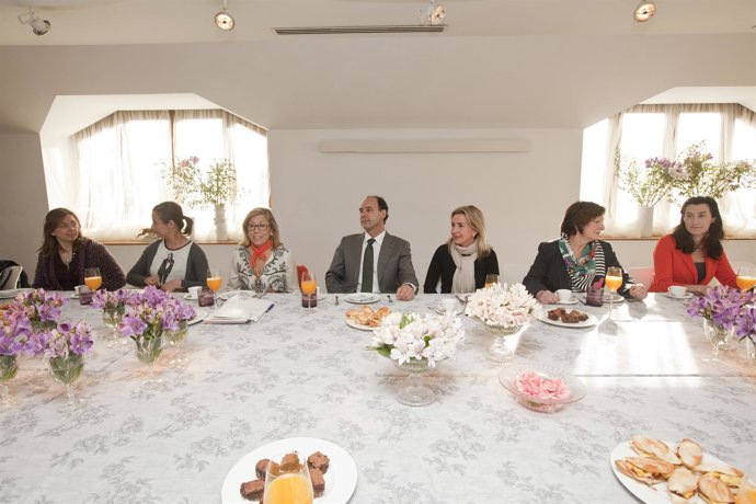 Reunión del presidente cántabro, Ignacio Diego, con AMEC