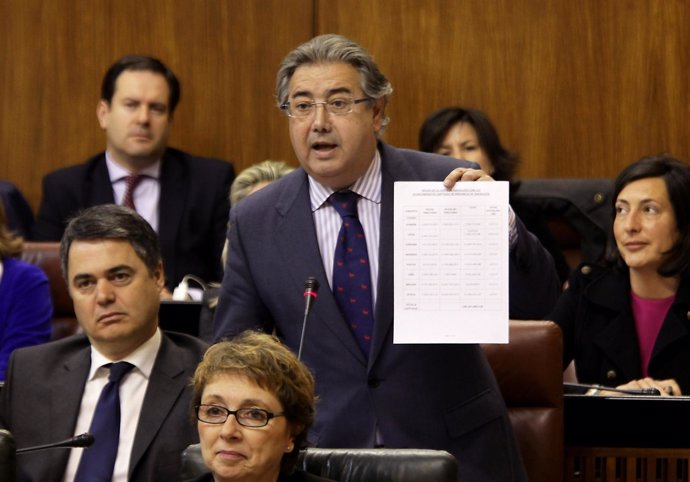 Zoido, durante su debate parlamentario con Griñán