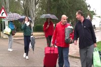 Los vecinos de Barbaño (Badajoz) pasan la segunda noche fuera de sus casas