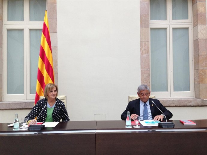 Presentación del recopilatorio de informes de síndics y defensores locales