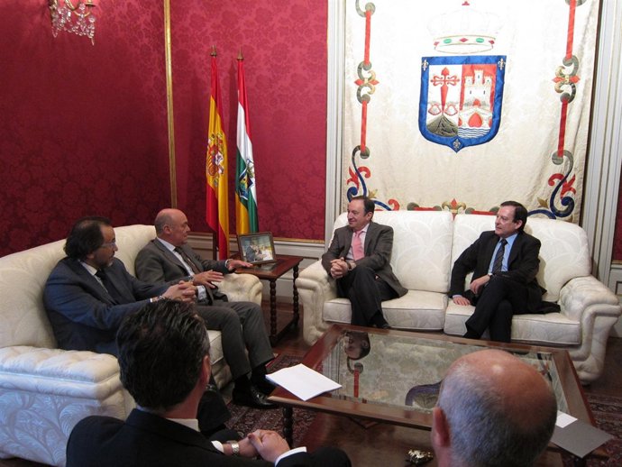 Reunión Sanz con García Calzada