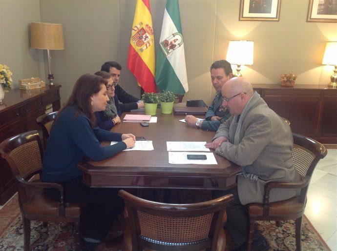 Crespo reunida con responsables de Policía Nacional y Guardia Civil en Andalucía