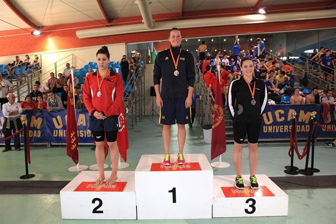 Mireia Belmonte, Melanie Costa y Yerai Lebón