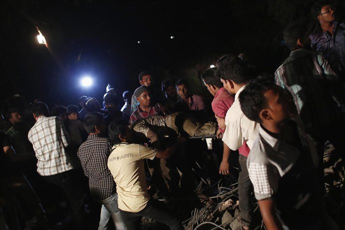 Derrumbe de edificios en India