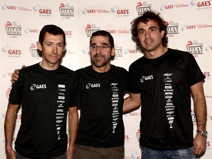 Roberto Heras Santi Ezquerro presentación equipo GAES Milenio Titan Desert 2013