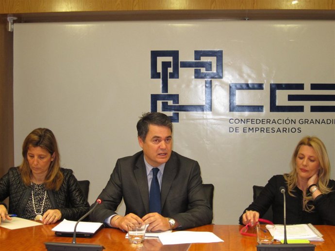 El portavoz del PP-A en el Parlamento andaluz, Carlos Rojas.