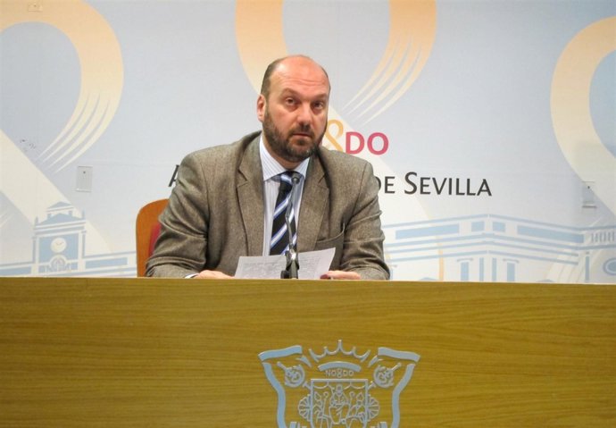 El portavoz de gobierno del Ayuntamiento de Sevilla, Francisco Pérez