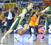 Dragic (Unicaja) evita el quirófano y estará un mes de baja