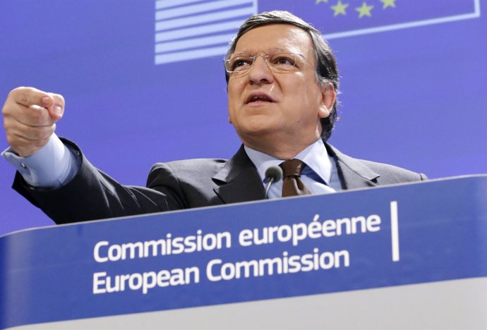 European Commission President Barroso addresses a news conference in Brussels