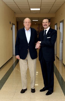 El Rey recibe el alta hospitalaria tras ser operado de la columna 