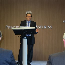 El presidente del Consejo Asesor, el catedrático Juan Vázquez