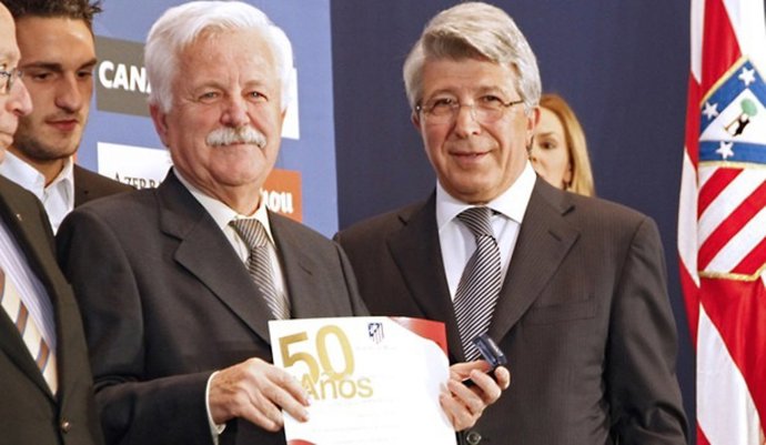 Entrega de insignias del Atlético de Madrid