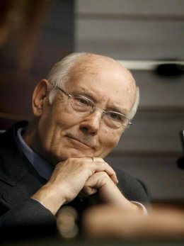 José Manuel Romay Beccaría