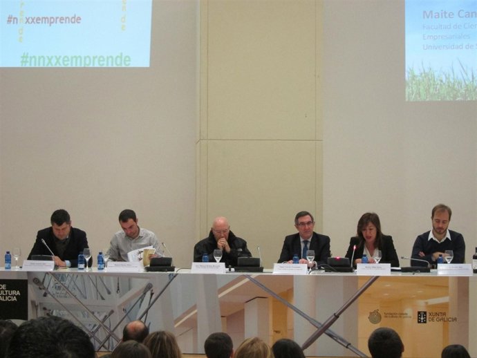 Acto de NNXX en Santiago