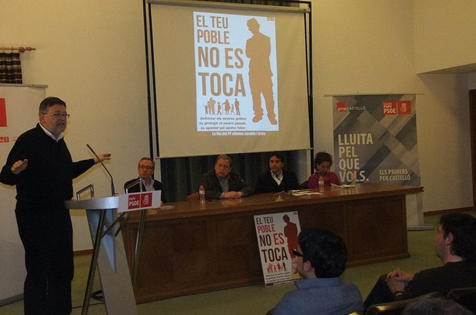 Ximo Puig participa en la campaña 'Tupueblo no se toca'