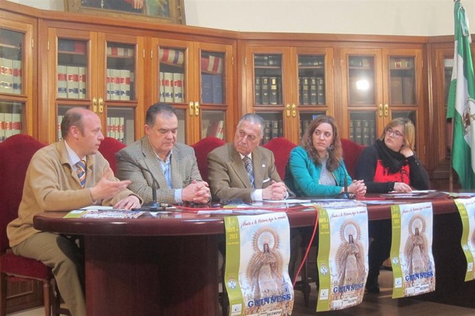 Presentación del récord Guinnes de La Palma del Condado (Huelva).