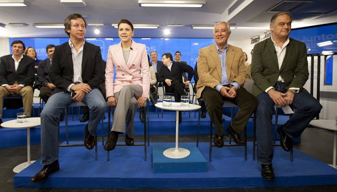 CARLOS FLORIANO Y MARIA DOLORES DE COSPEDAL 