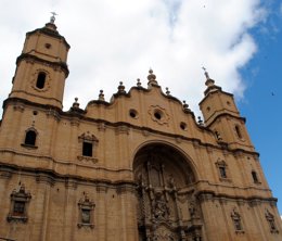 Fachada de la ex-colegiata de Alcañiz.