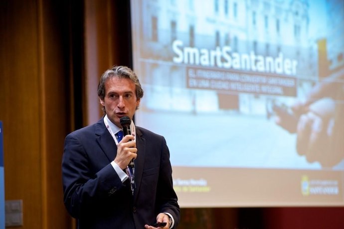 Imagen de archivo de Íñigo De La Serna hablando sobre SmartSantander