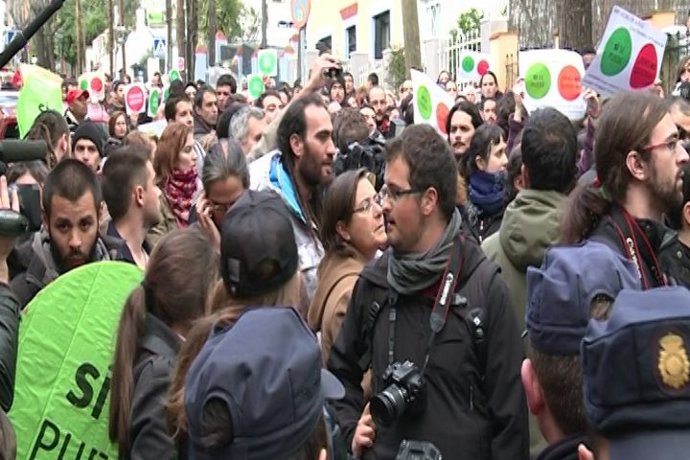 Escrache a la vicepresidenta del Gobierno