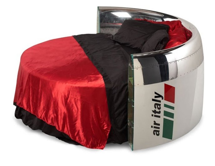 Muebles con piezas de avión