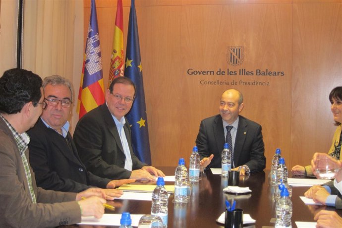 Antonio Gómez  se reúne con Abdelhamid El Jamri