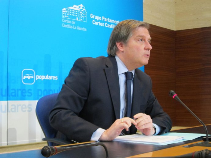 Cañizares en rueda de prensa