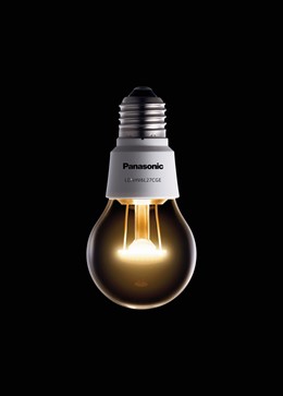 Bombilla LED Panasonic con apariencia de bombilla tradicional