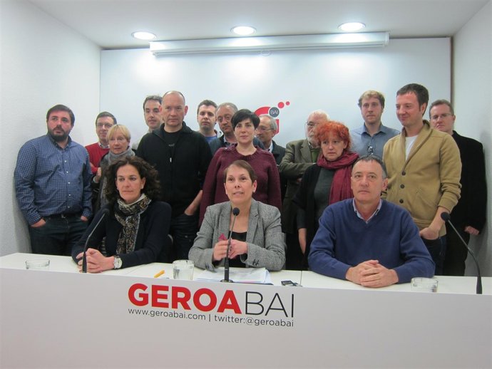 Rueda de prensa de Uxue Barkos y miembros de Geroa Bai.