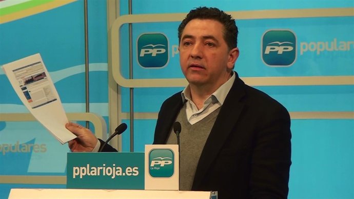 El secretario general del PP, Carlos Cuevas