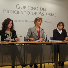 Clara Costales, Esther Díaz y Ana Rivas