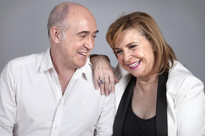 Los actores María Luisa Merlo y Juan Calot. 