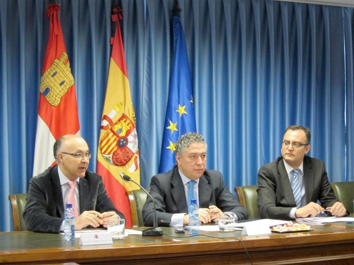 Ruiz Medrano, Tomás Burgos y Luis Ángel Pérez