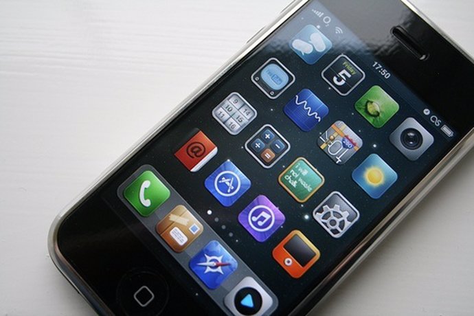 Silverline regala IPhone 3GS a personas mayores desatendidas