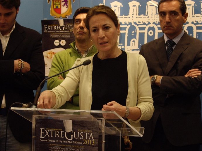 Elena Nevado, Alcaldesa De Cáceres