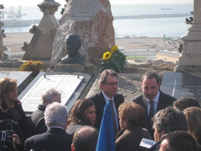 Artur Mas y R.Espadaler, en el homenaje a Carrasco i Formiguera