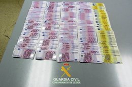 Billetes intervenidos a una pareja en Bellver de Cerdanya