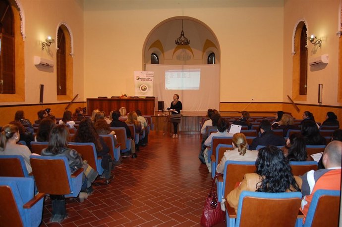 Jornada formativa sobre el programa de simulación de empresa. 