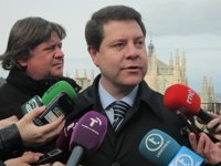 Page afirma que maneja encuestas que dan al PSOE "entre 7 y 10 puntos" de ventaja sobre el PP en Castilla-La Mancha