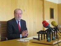 Villalobos: "Claro que me reuní con Viera, era secretario general de mi partido, pero no sé nada de los ERE"