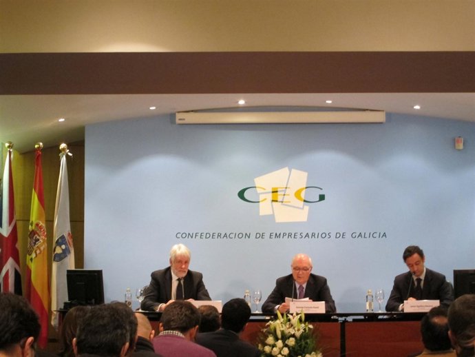 Acto con el embajador de Reino Unido en España, Giles Paxman, en la CEG