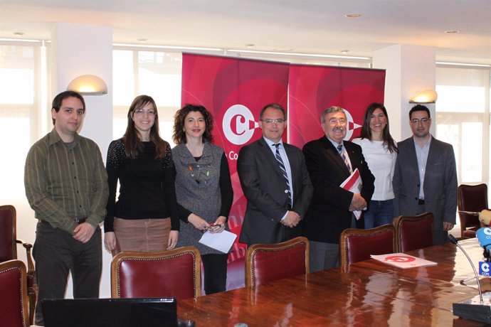 El pte de la Cámara de Comercio de Lleida, Joan Simó, con su equipo