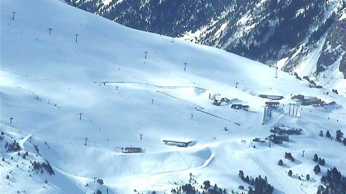 La estación Baqueira Beret en abril de 2013