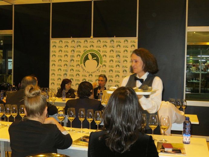 Cata de ostras y sidra en el Salon Gourmet