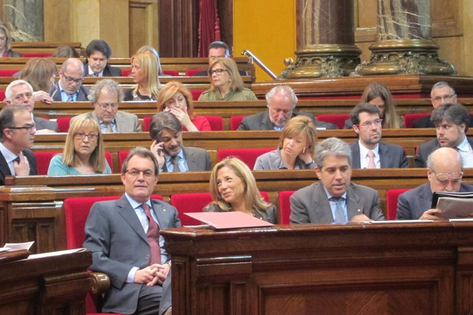 Artur Mas, Joana Ortega y Francesc Homs, en el Parlament