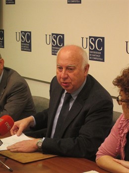 El rector de la USC, Juan Casares Long