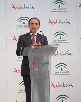 El consejero andaluz  de turismo Rafael Rodríguez