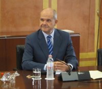 Chaves afirma que PP e IU eran quienes tenían que determinar "las responsabilidades políticas" en el caso de los ERE