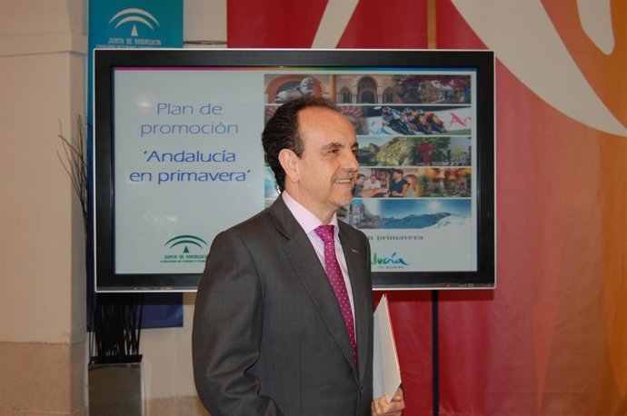 El consejero de Turismo, Rafael Rodríguez, presenta campaña Andalucía primavera