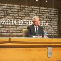 Díez Solís estima que el Gobierno Extremeño aprobará "en los próximos días" la oferta para cubrir 100 plazas de maestro